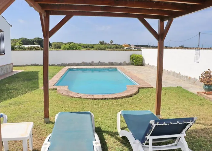 Casa Con Piscina 92 *