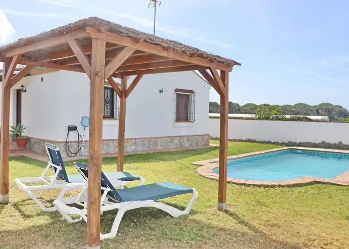 Casa Con Piscina 92 *